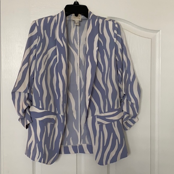 2 piece suit- shorts and jacket - Picture 1 of 5